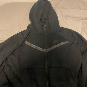 Nike Sportswear Tech Fleece Windrunner
Women's Full-Zip Hoodie (Black)